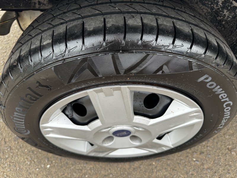 FIESTA 1.6 MPI SEDAN 8V FLEX 4P MANUAL - 2012 - DOIS IRMãOS