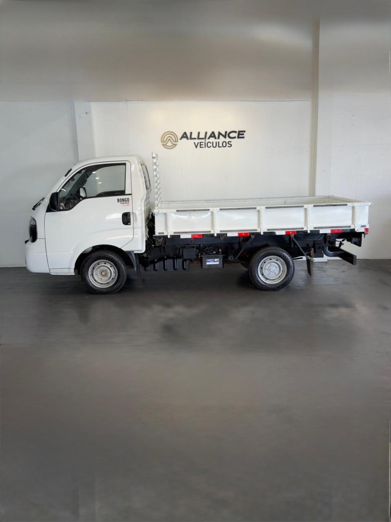 BONGO 2.5 K-2500 4X2 CS TURBO DIESEL 2P MANUAL - 2022 - CAXIAS DO SUL