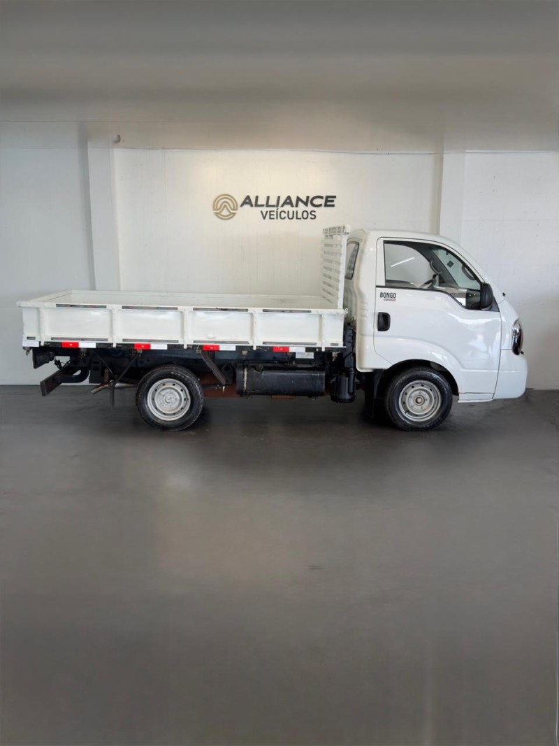 BONGO 2.5 K-2500 4X2 CS TURBO DIESEL 2P MANUAL - 2022 - CAXIAS DO SUL