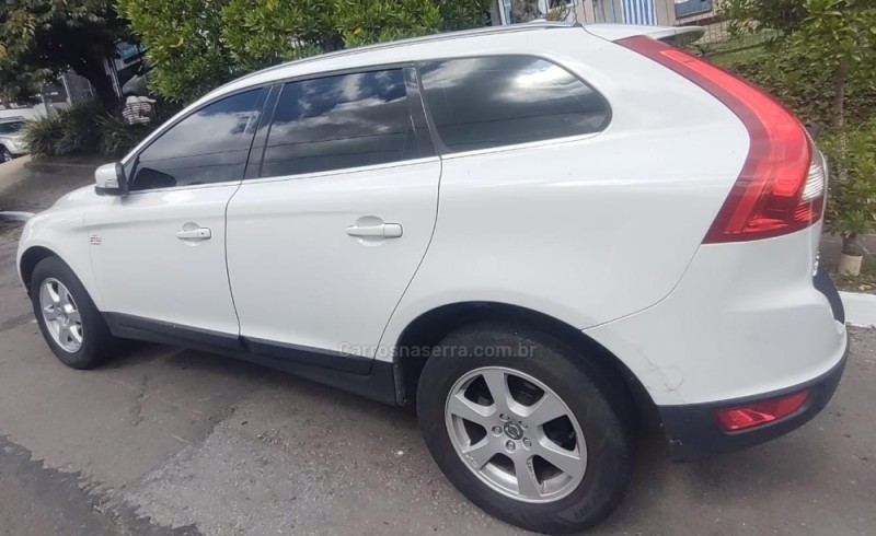 XC60 2.0 T5 COMFORT FWD TURBO GASOLINA 4P AUTOMÁTICO - 2012 - GRAMADO