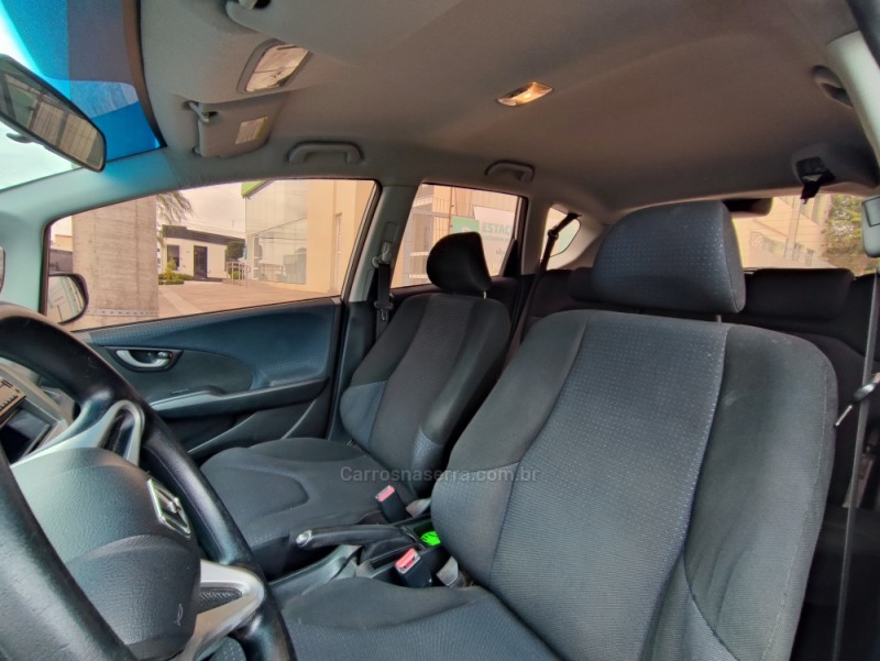 FIT 1.4 LX 8V GASOLINA 4P MANUAL - 2009 - FARROUPILHA