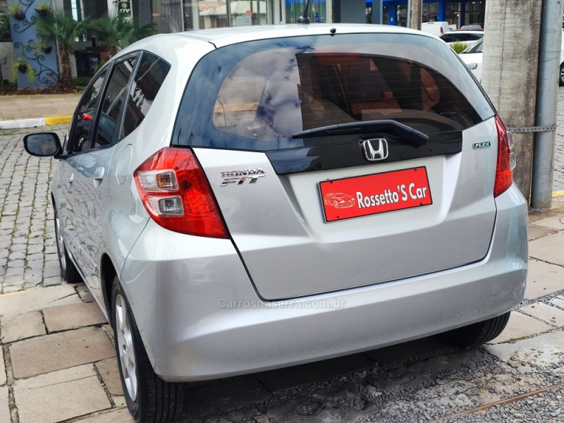 FIT 1.4 LX 8V GASOLINA 4P MANUAL - 2009 - FARROUPILHA