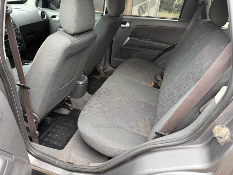 ECOSPORT 1.6 XLT 8V GASOLINA 4P MANUAL - 2004 - FARROUPILHA