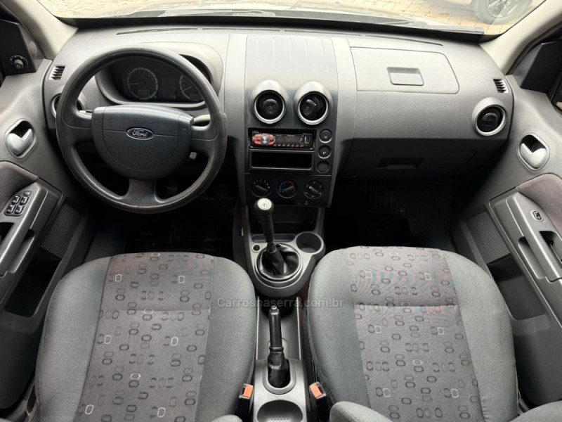 ECOSPORT 1.6 XLT 8V GASOLINA 4P MANUAL - 2004 - FARROUPILHA