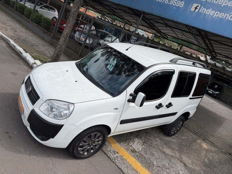 DOBLÓ 1.8 MPI ESSENCE 16V FLEX 7P MANUAL - 2017 - GARIBALDI