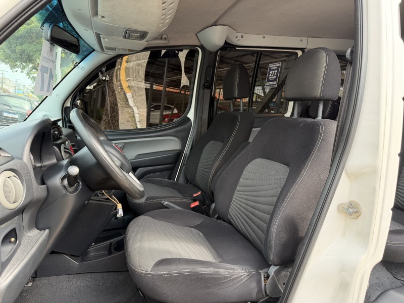 DOBLÓ 1.8 MPI ESSENCE 16V FLEX 7P MANUAL - 2017 - GARIBALDI