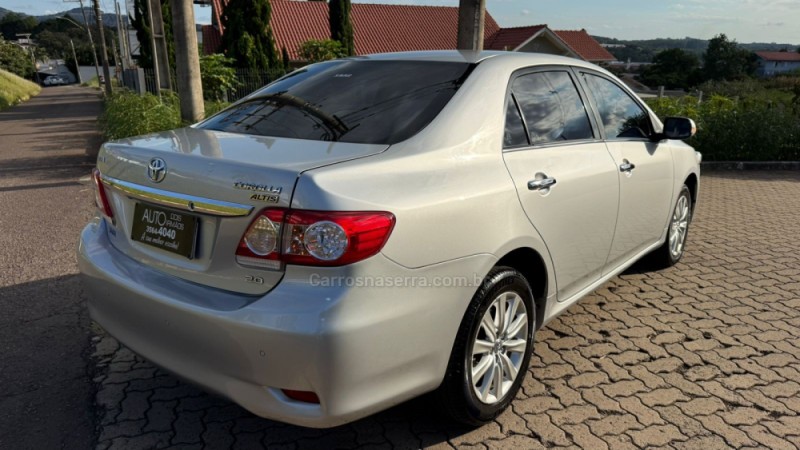 COROLLA 2.0 ALTIS 16V FLEX 4P AUTOMÁTICO - 2014 - DOIS IRMãOS