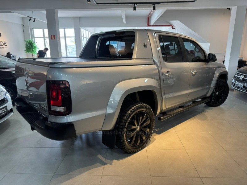 AMAROK 3.0 V6 EXTREME CD DIESEL 4X4 AT 4P AUTOMÁTICO - 2024 - CAXIAS DO SUL