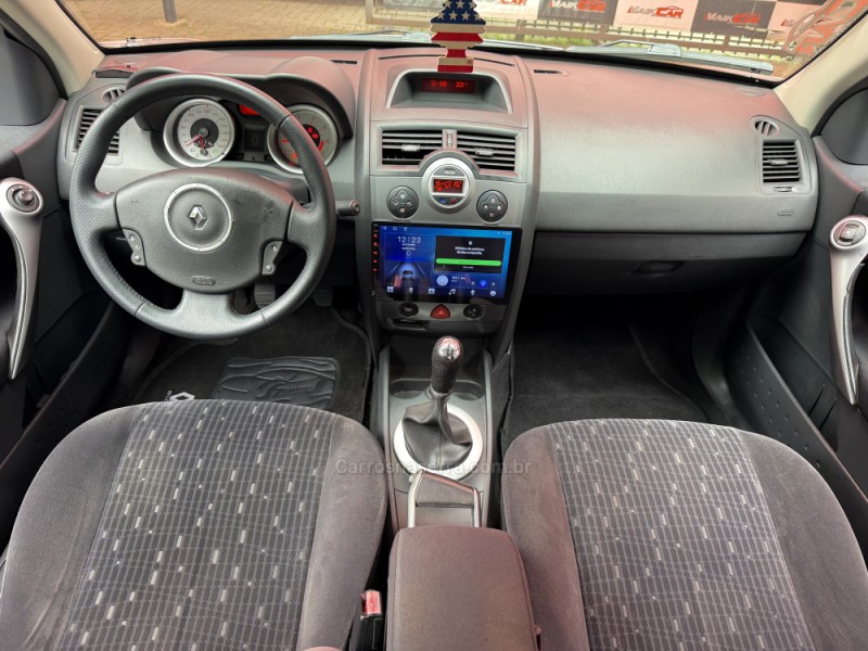 MÉGANE 1.6 DYNAMIQUE GRAND TOUR 16V FLEX 4P MANUAL - 2012 - ESTâNCIA VELHA