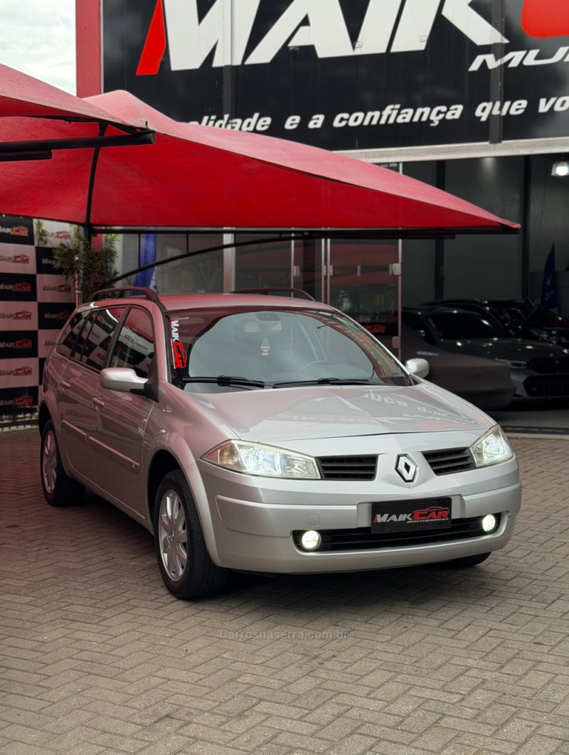 MÉGANE 1.6 DYNAMIQUE GRAND TOUR 16V FLEX 4P MANUAL - 2012 - ESTâNCIA VELHA