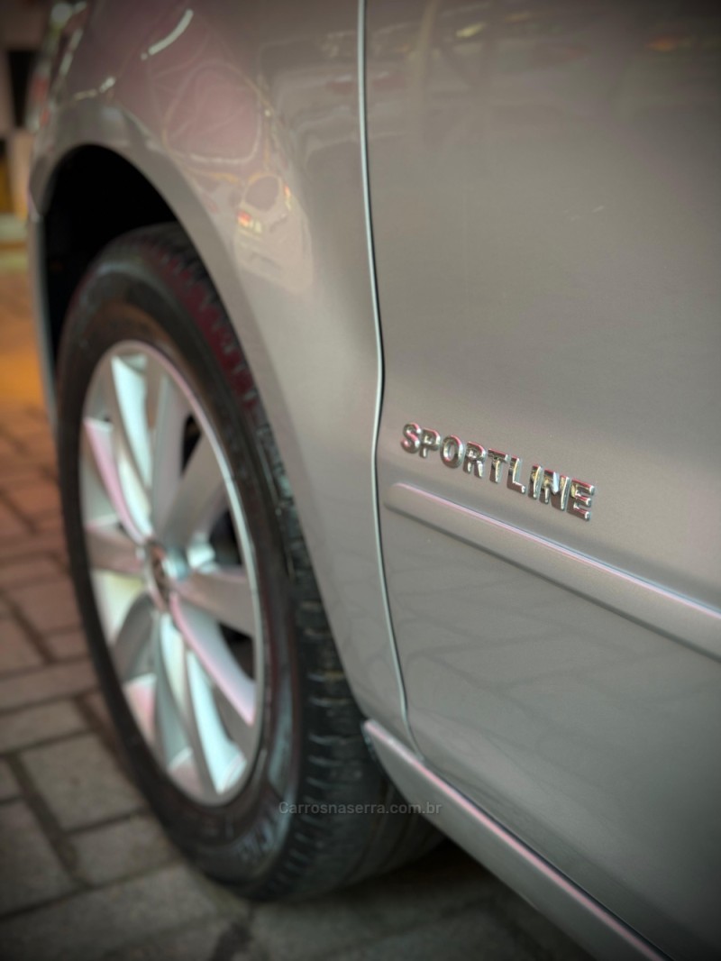 SPACEFOX 1.6 MI SPORTLINE 8V FLEX 4P MANUAL - 2011 - ESTâNCIA VELHA