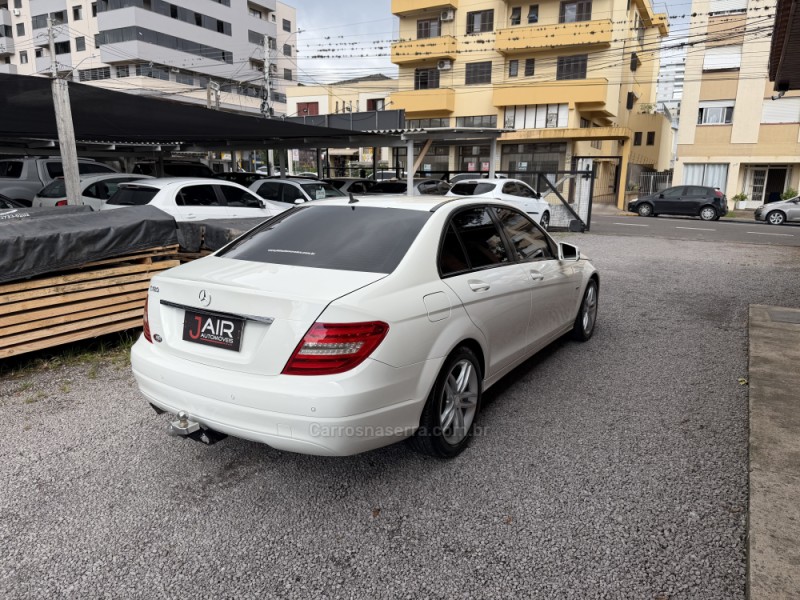 C 180 1.8 CGI CLASSIC 16V GASOLINA 4P AUTOMÁTICO - 2012 - GARIBALDI
