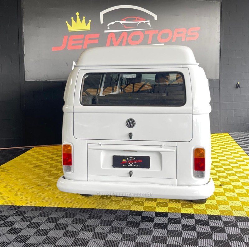 KOMBI 1.6 LUXO 8V GASOLINA 3P MANUAL - 2005 - CAXIAS DO SUL