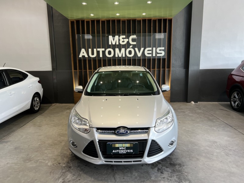 FOCUS 1.6 SE PLUS 16V FLEX 4P MANUAL - 2015 - CAXIAS DO SUL