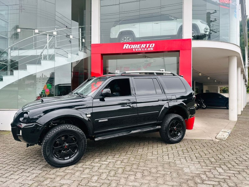 pajero sport 3.0 hpe 4x4 v6 24v gasolina 4p automatico 2011 bento goncalves