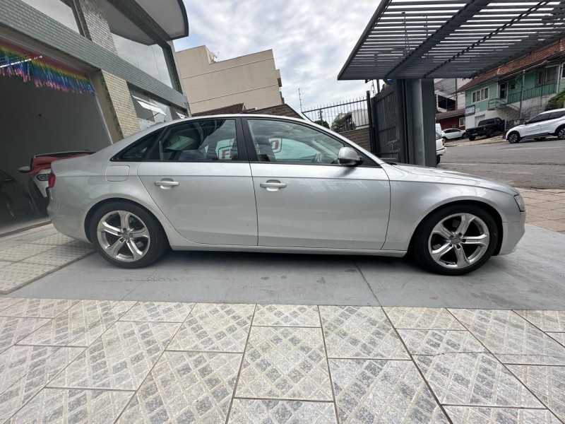A4 2.0 TFSI ATTRACTION 180CV GASOLINA 4P MULTITRONIC - 2013 - CAXIAS DO SUL