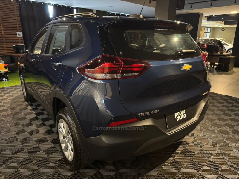 TRACKER 1.0 12V TURBO FLEX 4P AUTOMÁTICO - 2025 - FARROUPILHA