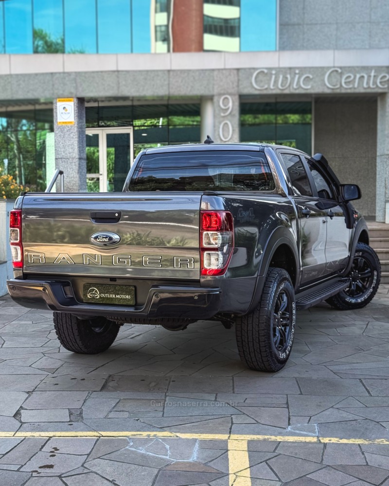 RANGER 3.2 STORM 4X4 CD 20V DIESEL 4P AUTOMÁTICO - 2023 - NOVO HAMBURGO