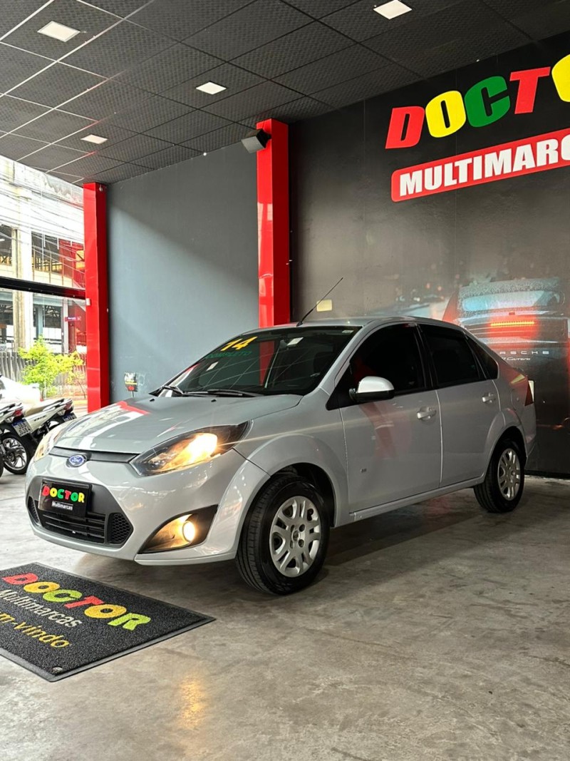fiesta 1.0 rocam se sedan 8v flex 4p manual 2014 sao leopoldo