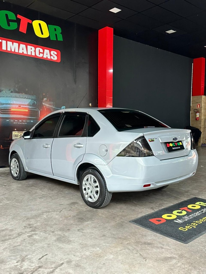 FIESTA 1.0 ROCAM SE SEDAN 8V FLEX 4P MANUAL - 2014 - SãO LEOPOLDO