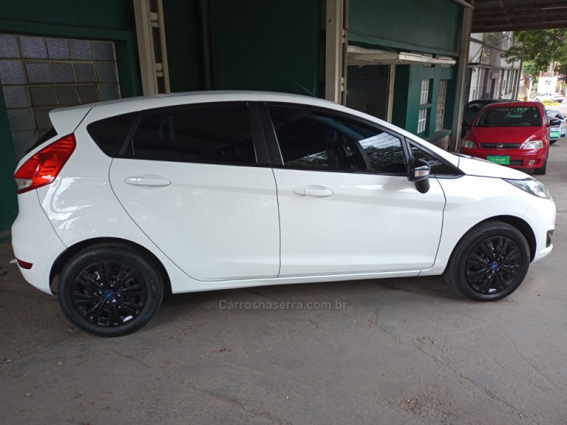 FIESTA 1.6 SE HATCH 16V FLEX 4P MANUAL - 2017 - BENTO GONçALVES