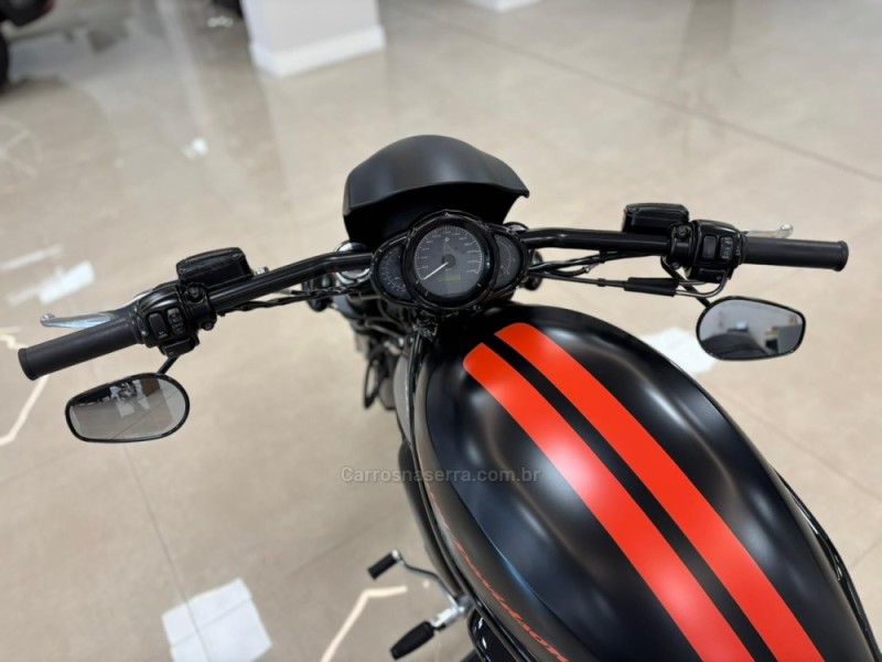 NIGHT ROD SPECIAL - 2011 - CARLOS BARBOSA