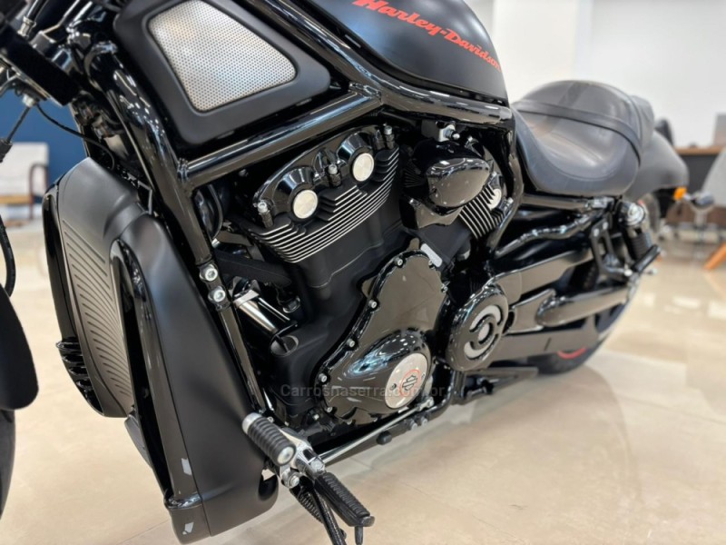 NIGHT ROD SPECIAL - 2011 - CARLOS BARBOSA