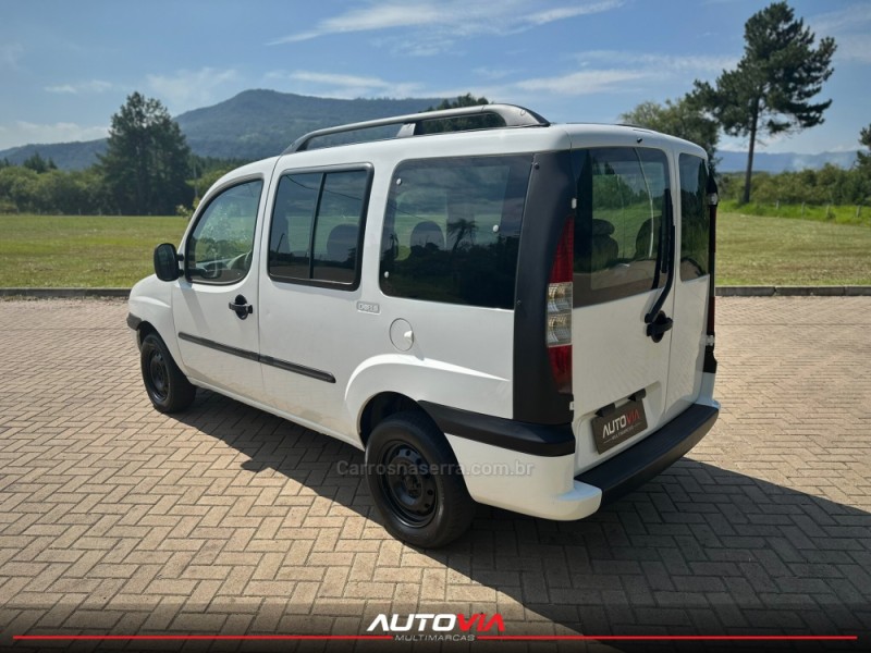DOBLÓ 1.8 ELX 8V FLEX 4P MANUAL 7 LUGARES - 2008 - SAPIRANGA