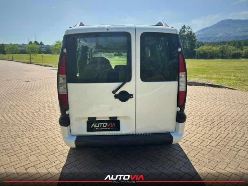 DOBLÓ 1.8 ELX 8V FLEX 4P MANUAL 7 LUGARES - 2008 - SAPIRANGA