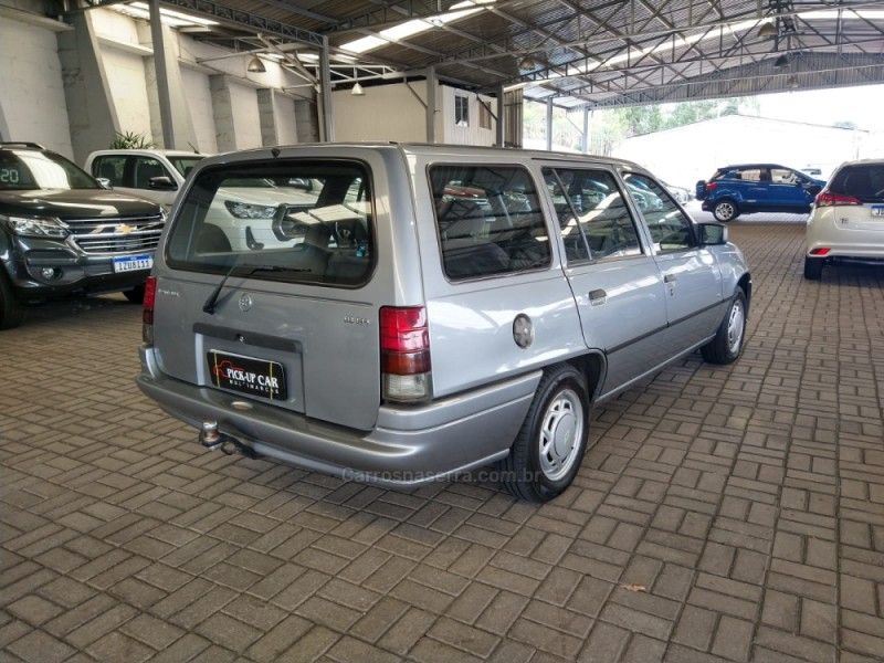 IPANEMA 1.8 EFI GL 8V GASOLINA 4P MANUAL - 1997 - CAXIAS DO SUL