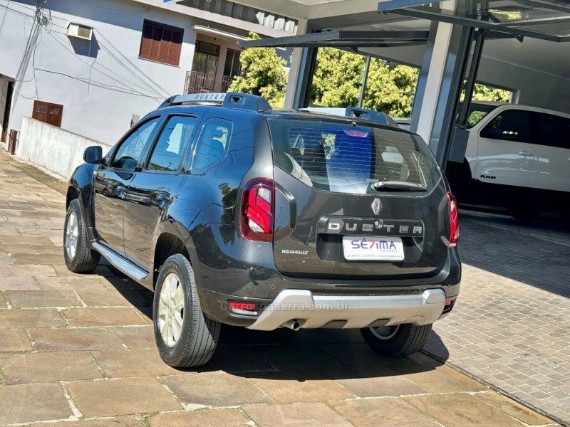 DUSTER 1.6 DYNAMIQUE 4X2 16V FLEX 4P MANUAL - 2016 - GUAPORé