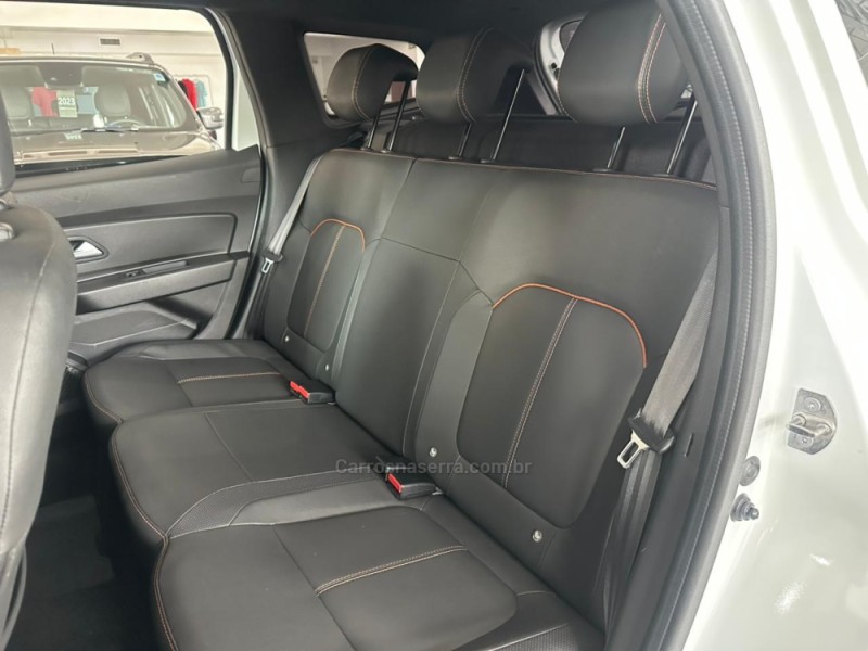 DUSTER 1.3 TCE ICONIC PLUS FLEX 4P AUTOMÁTICA - 2025 - NOVO HAMBURGO