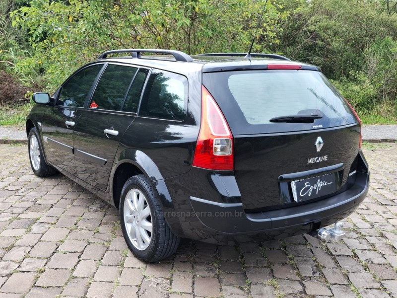 MÉGANE 1.6 DYNAMIQUE GRAND TOUR 16V FLEX 4P MANUAL - 2013 - BENTO GONçALVES