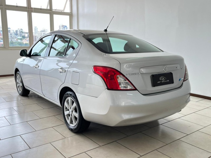 VERSA 1.6 16V FLEX SL 4P MANUAL - 2013 - BENTO GONçALVES