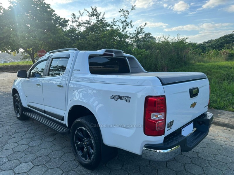 S10 2.8 HIGH COUNTRY 4X4 CD 16V TURBO DIESEL 4P AUTOMÁTICO - 2024 - TAPEJARA