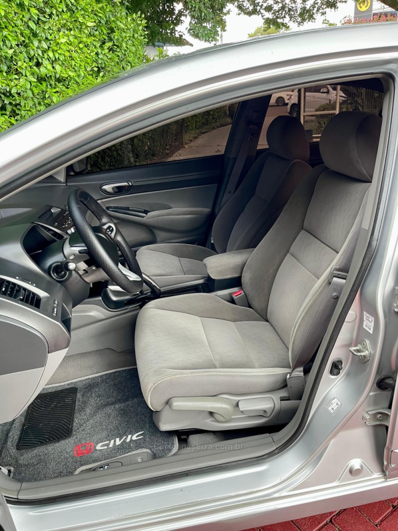 CIVIC 1.8 LXL 16V FLEX 4P MANUAL - 2010 - ROLANTE