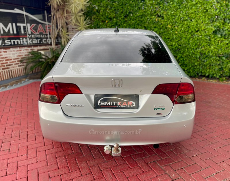 CIVIC 1.8 LXL 16V FLEX 4P MANUAL - 2010 - ROLANTE