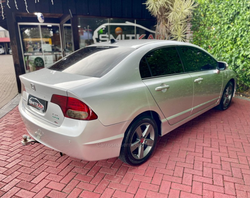 CIVIC 1.8 LXL 16V FLEX 4P MANUAL - 2010 - ROLANTE