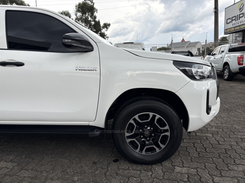 HILUX 2.8 4X4 CD 8V DIESEL 4P MANUAL - 2022 - FARROUPILHA