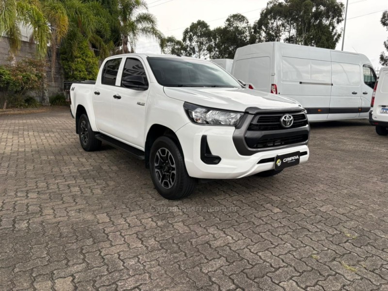 HILUX 2.8 4X4 CD 8V DIESEL 4P MANUAL - 2022 - FARROUPILHA