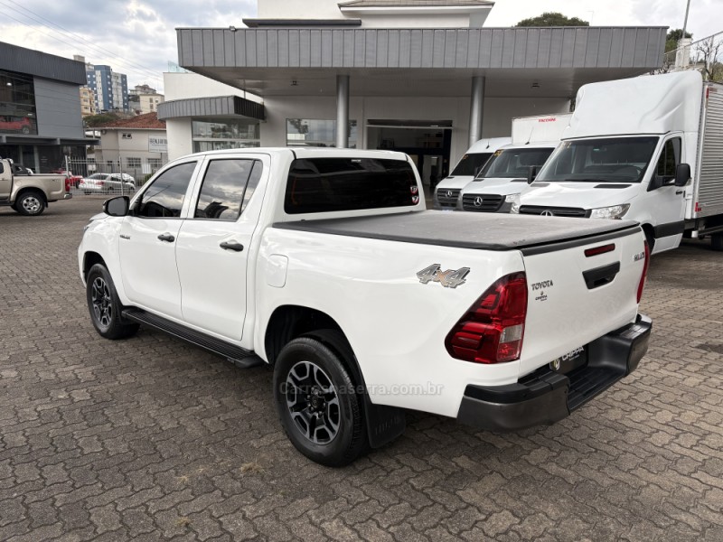 HILUX 2.8 4X4 CD 8V DIESEL 4P MANUAL - 2022 - FARROUPILHA