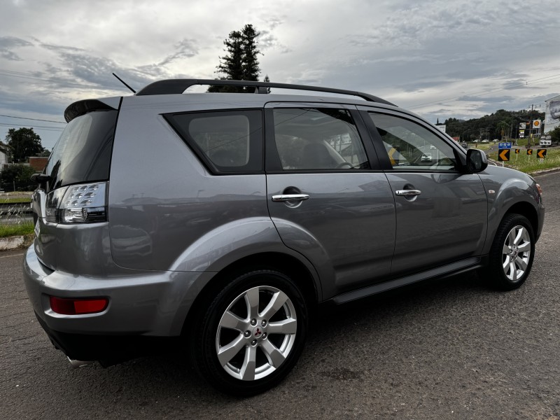 OUTLANDER 2.0 16V GASOLINA 4P AUTOMÁTICO - 2013 - DOIS IRMãOS