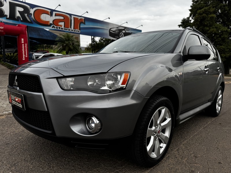 outlander 2.0 16v gasolina 4p automatico 2013 dois irmaos