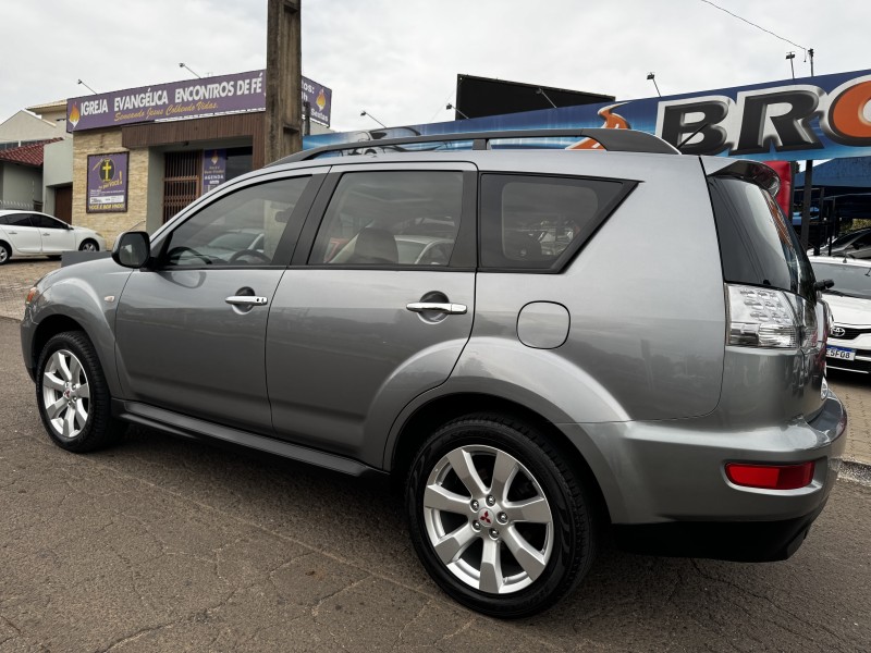 OUTLANDER 2.0 16V GASOLINA 4P AUTOMÁTICO - 2013 - DOIS IRMãOS