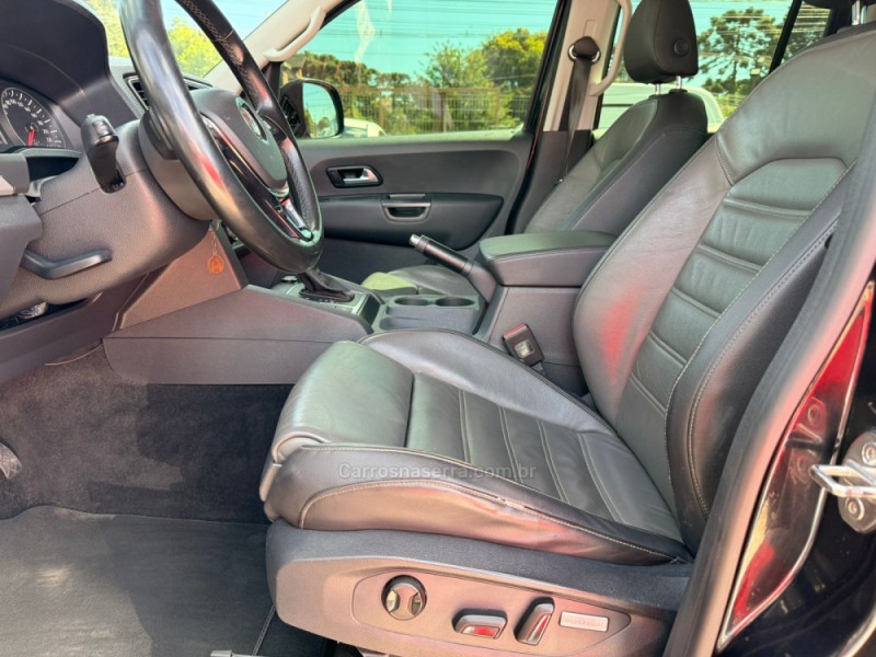 AMAROK 3.0 V6 TDI HIGHLINE CD DIESEL 4MOTION AUTOMÁTICO - 2018 - CANELA