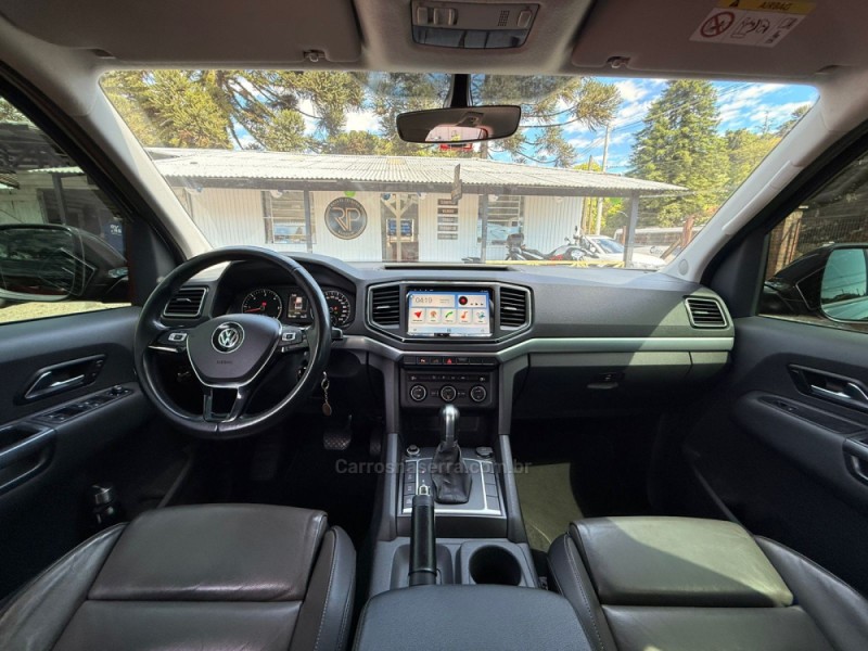AMAROK 3.0 V6 TDI HIGHLINE CD DIESEL 4MOTION AUTOMÁTICO - 2018 - CANELA