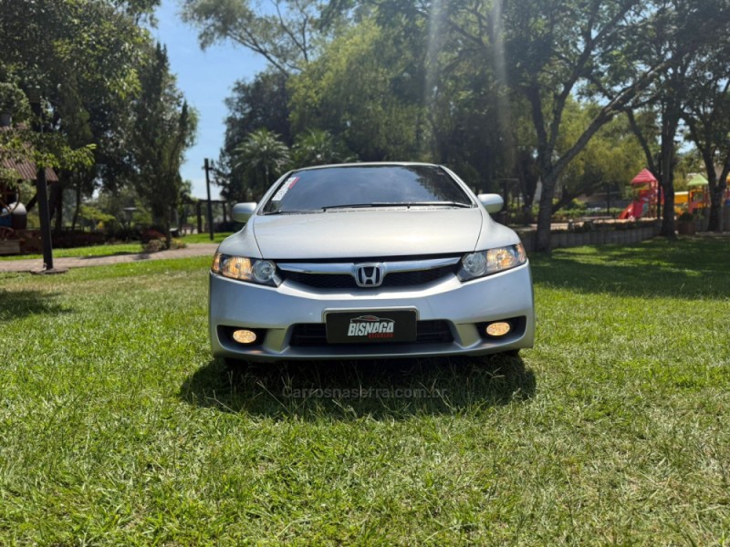 CIVIC 1.8 LXS 16V FLEX 4P MANUAL - 2008 - BROCHIER