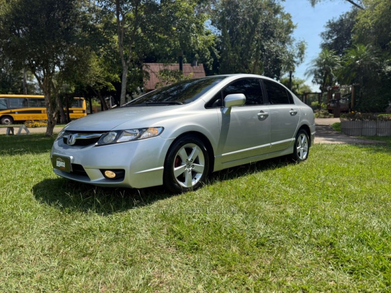 CIVIC 1.8 LXS 16V FLEX 4P MANUAL - 2008 - BROCHIER