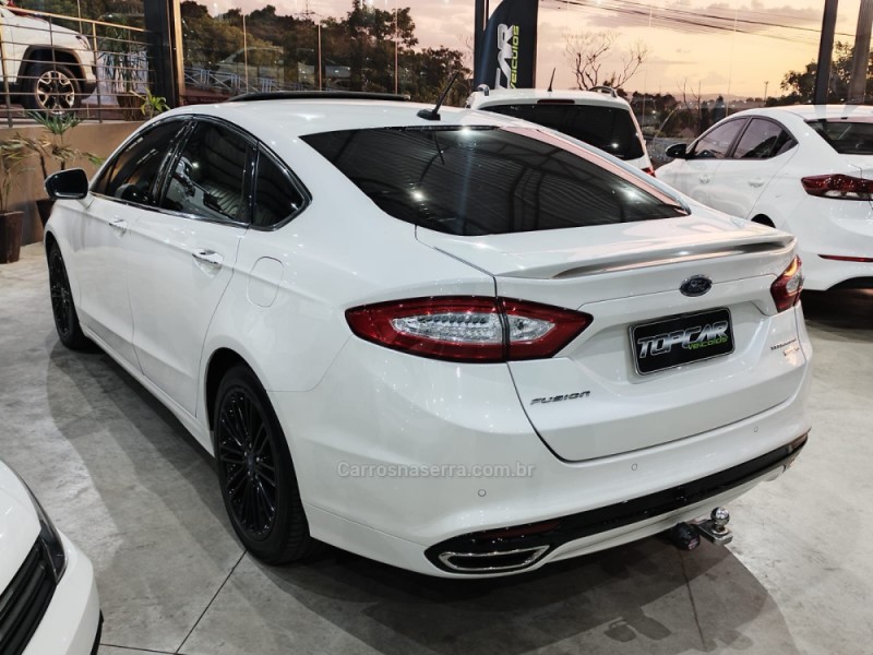 FUSION 2.0 TITANIUM AWD 16V GASOLINA 4P AUTOMÁTICO - 2016 - CAMPO BOM