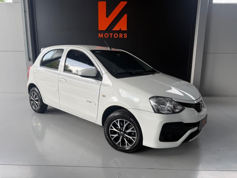 etios 1.3 x 16v flex 4p automatico 2018 carlos barbosa
